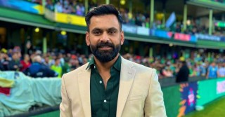 পাকিস্তান ক্রিকেটে পরিচালক ও প্রধান কোচ হাফিজ